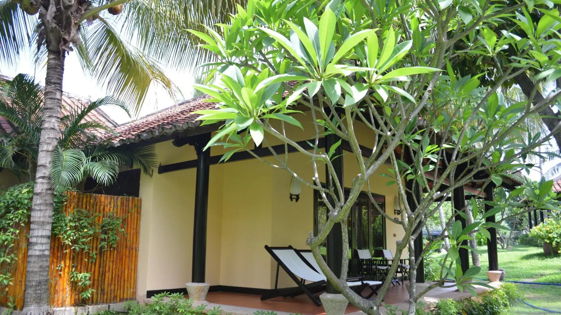 Seahorse Resort & Spa Mui Ne 4*,